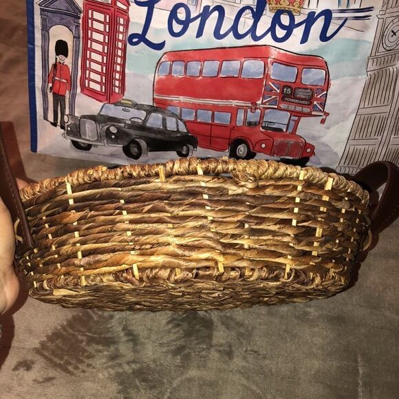 Woodard & Charles The Abaca Round Tapered Serving Tray  Leather Handles - Picture 6 of 8